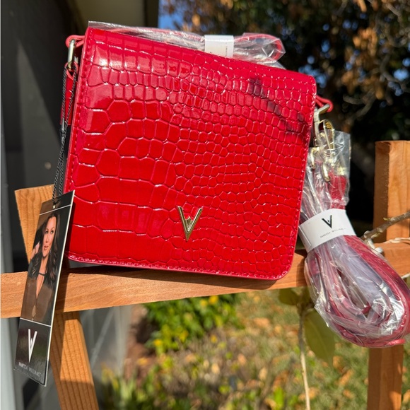 VANESSA WILLIAMS Red Croc-Embossed Crossbody Bag - Picture 13 of 15